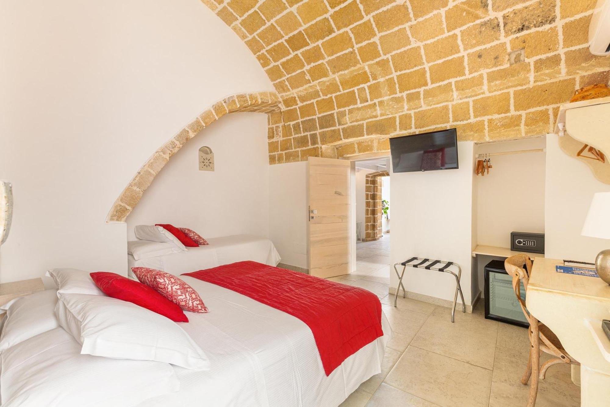 Clara Domus Bed & Breakfast Gallipoli Exterior foto
