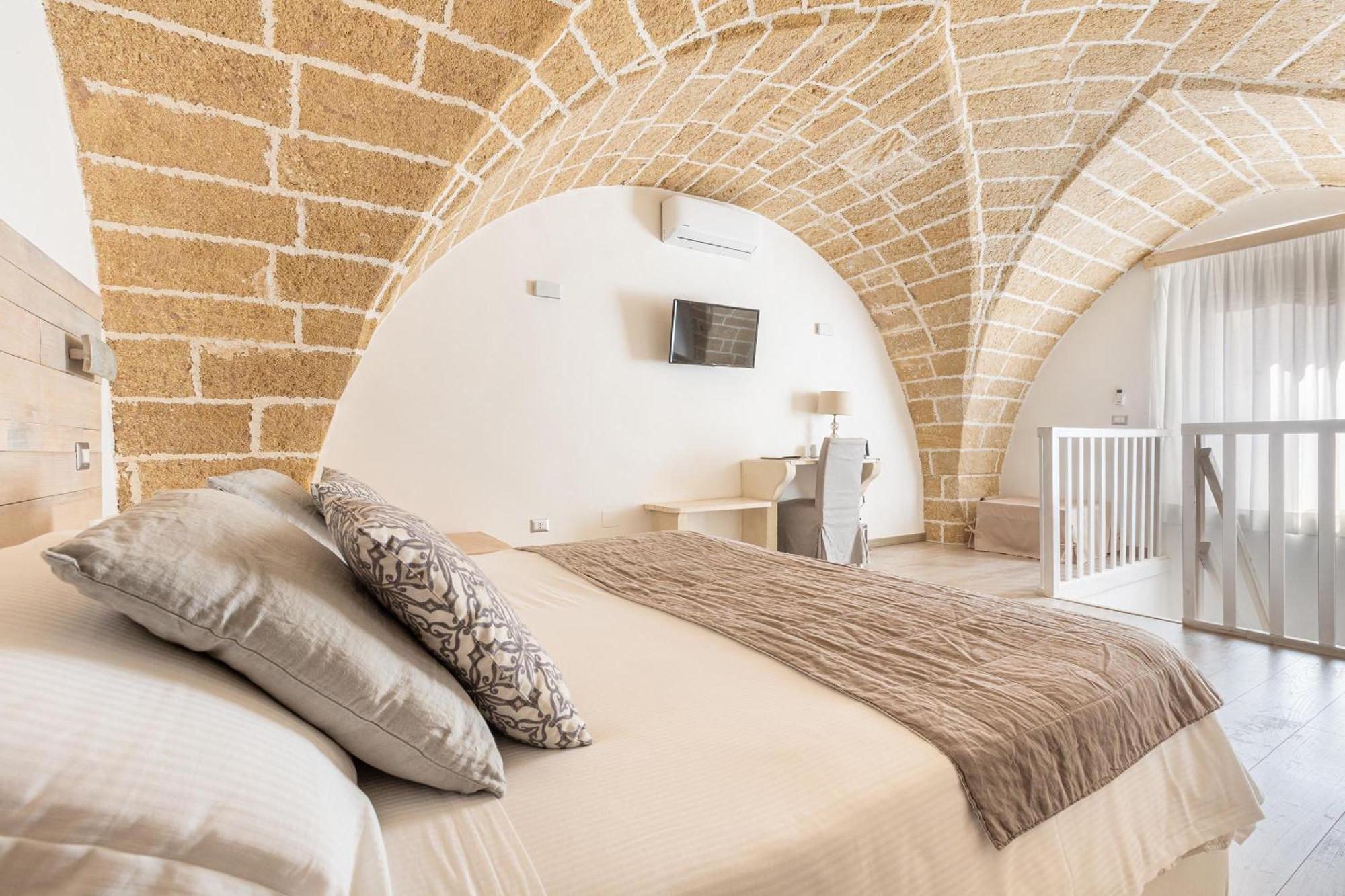 Clara Domus Bed & Breakfast Gallipoli Exterior foto